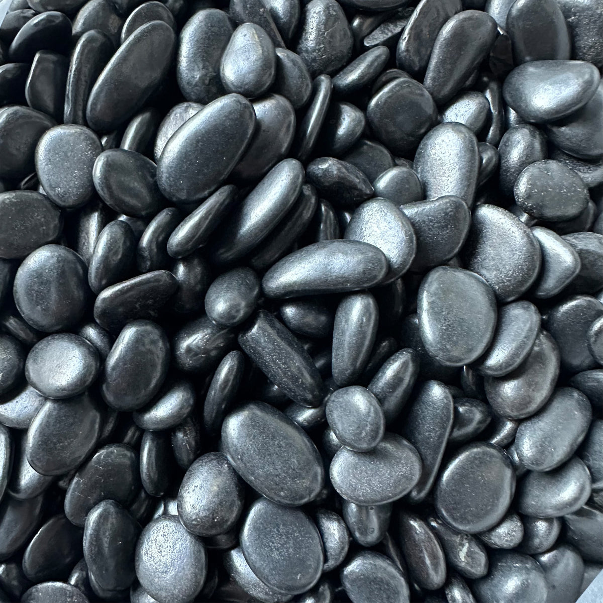5Kg River Rocks for Landscaping, 1.0-3.0cm Black Pebbles for Garden Design, Hand-Picked Smooth Stones for Fish Tank, Flower Pots, Indoor Water Fountains, Pathways, Backyard
